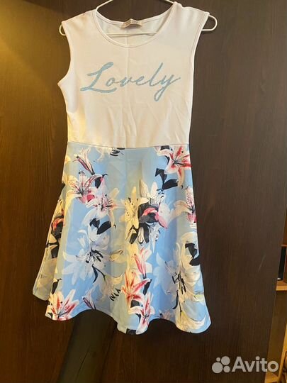 Платье для девочки рост 152