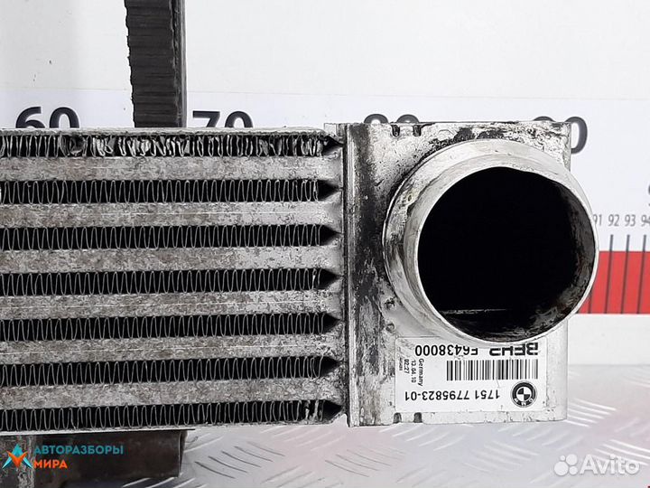 Интеркулер BMW 5 E60/E61 рест. 2010 17517795823