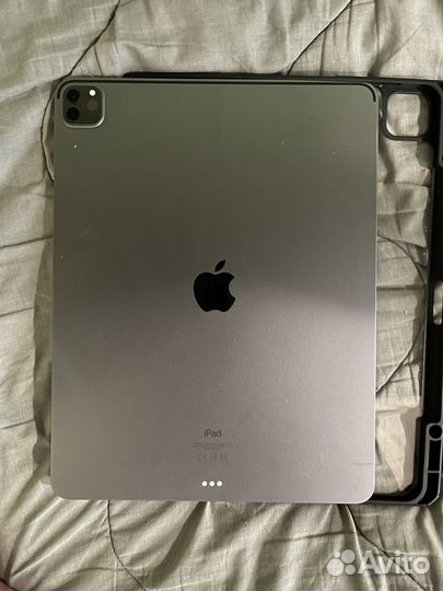 iPad pro 12 9 2022 m1