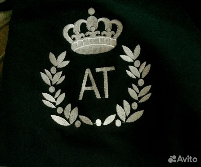 Машинная, художественная вышивка, нашивки, эмблемы