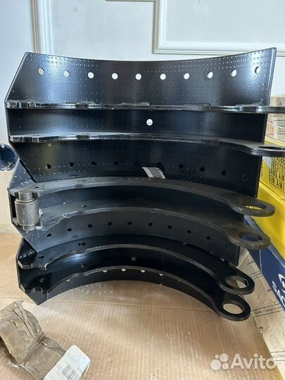 Колодка тормозная 420*200 SAF 85-02507SX