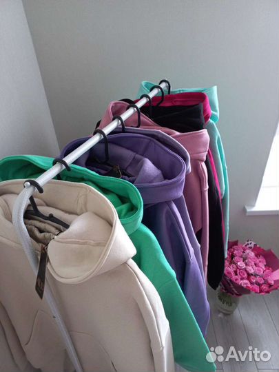 Костюмы легкие и утепленные 42-44-46