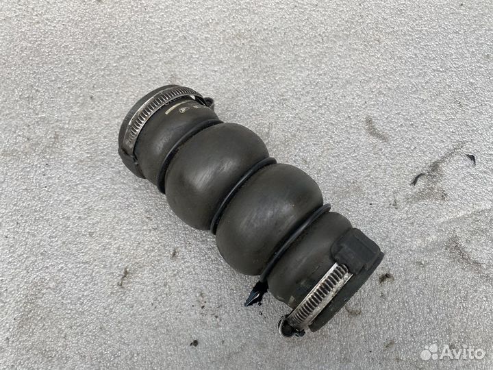 Патрубок интеркулера Citroen C4 1.6 дизель