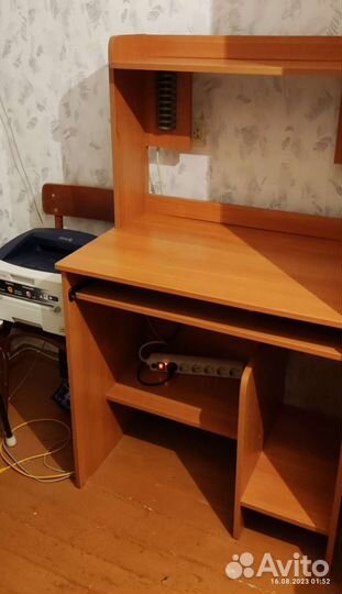 Компьютерный стол