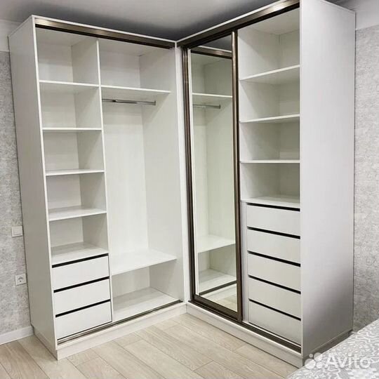 Шкаф двухстворчатый