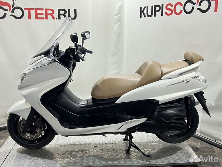 Максискутер Yamaha Majesty 400