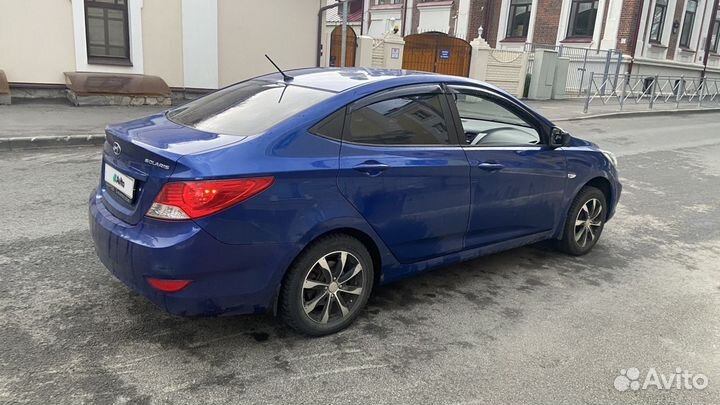 Hyundai Solaris 1.4 AT, 2011, 210 000 км