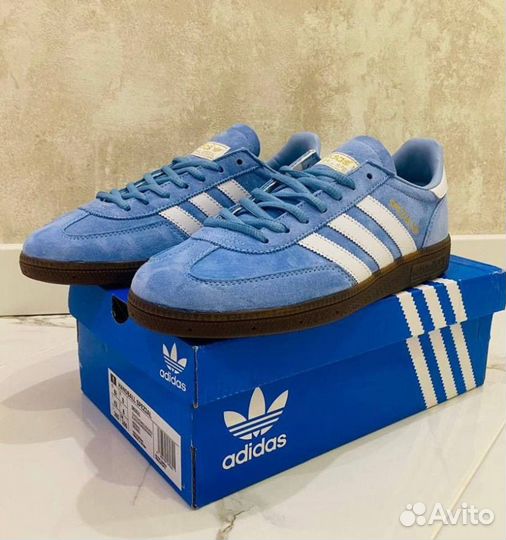 Кроссовки adidas spezial