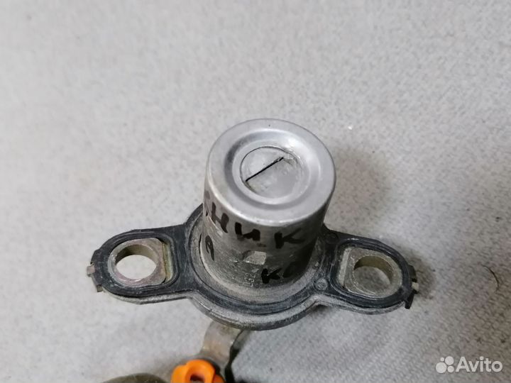 Личинка замка багажн.Toyota Corona ST190 1992-96