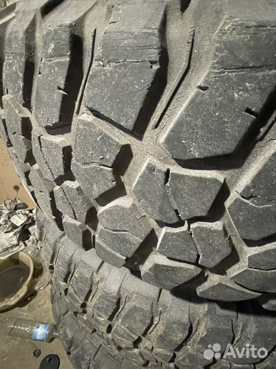 Bfgoodrich Mud-Terrain T/A KM2 12.5/35 R15