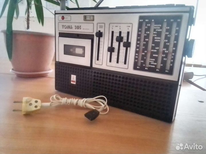 Магнитола Томь 305