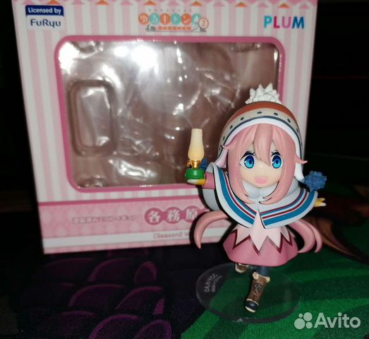 Yurucamp Nadeshiko с лампой (мини анимэ фигурка)
