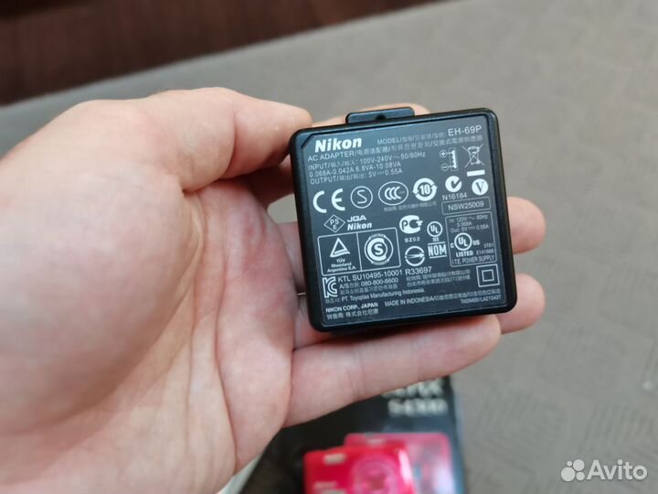 Компактный фотоаппарат nikon и принтер