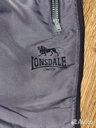 Шорты удлиненные мужские Lonsdale