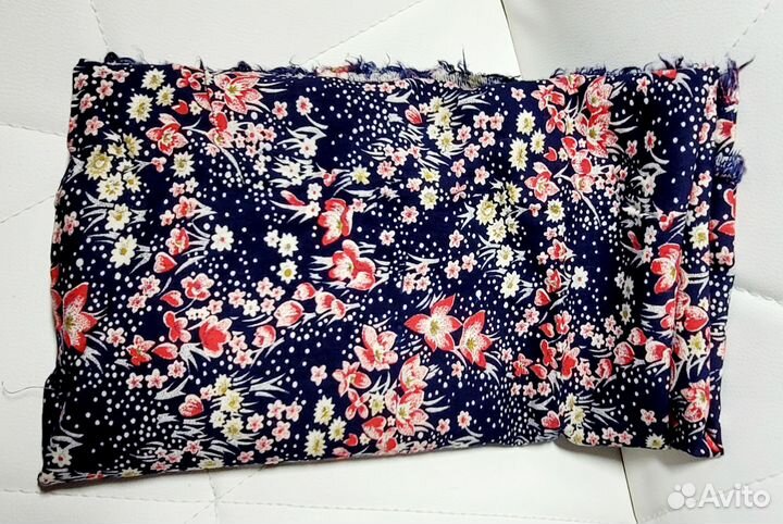 Отрез ткани ситец