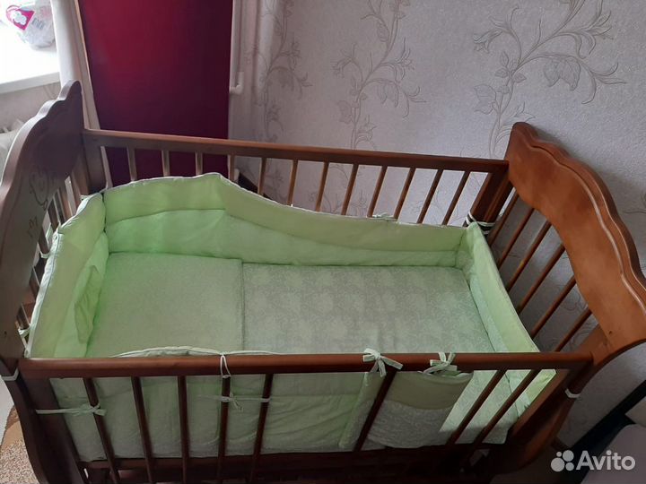 Кровать-маятник детская