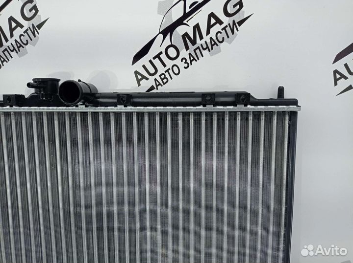 Радиатор охлаждения Mitsubishi Outlander I АКПП