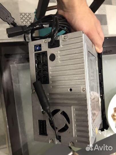 Продам магнитолу на Сантафе 3