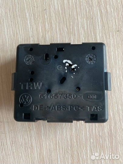 Блок управления мульти рулем Volkswagen Passat