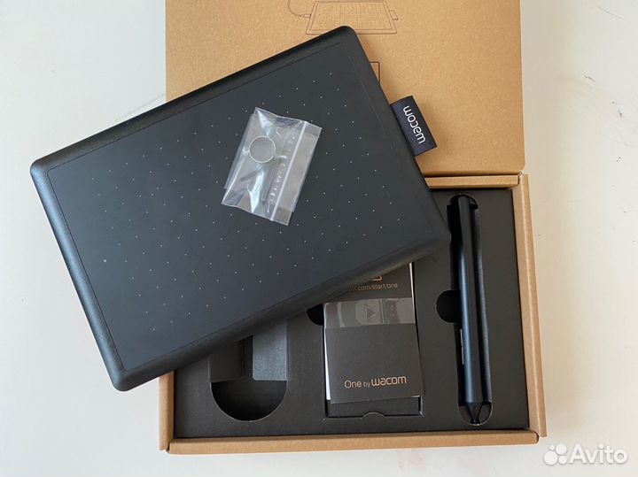 One by wacom small ctl-472-n