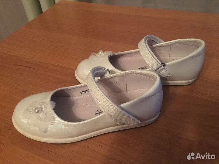 Туфли праздничные белые 27 28