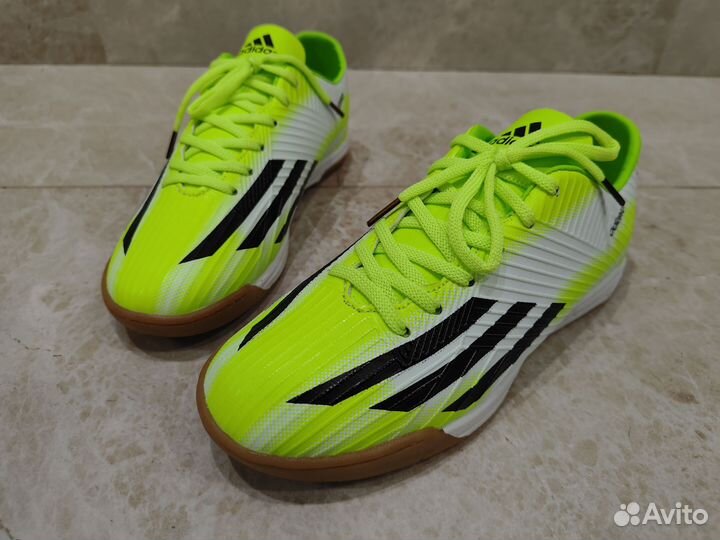 Футзалки adidas