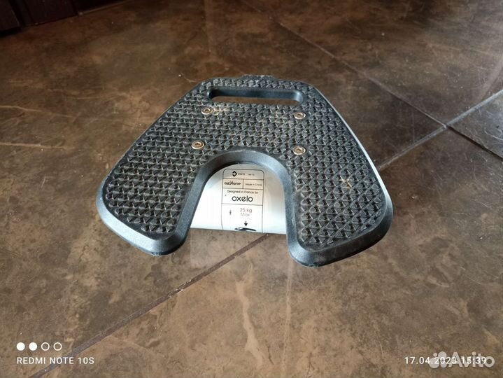 Подставка для ребенка на самокат