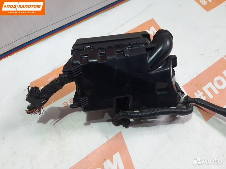 Блок предохранителей Mazda 3 BL рест. 2012