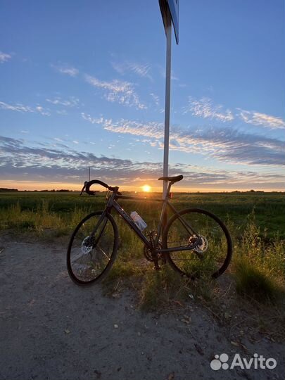 Шоссейный велосипед Outleap trackway