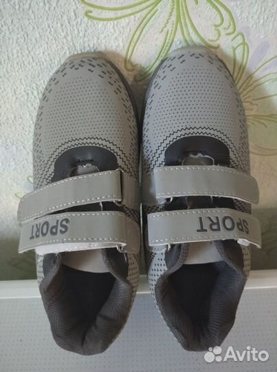 Кроссовки 29 размер