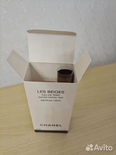 Тональный флюид-тинт Chanel Les Beiges