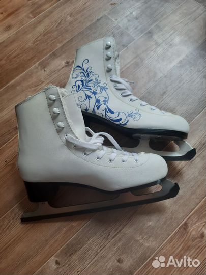 Коньки фигурные 41 размер