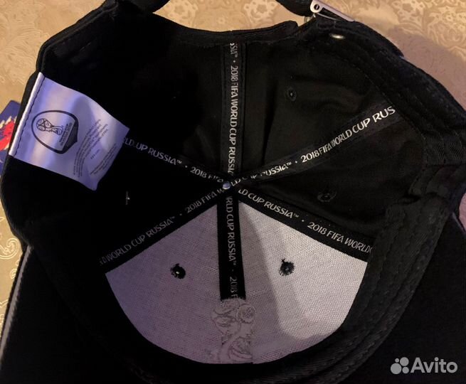 Набор эксклюзивных кепок Fifa (2 шт.). Чм 2018