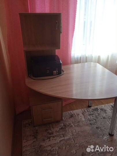 Письменный стол для школьника бу