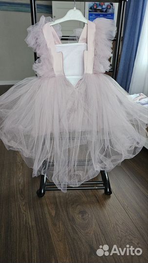 Нарядное платье для девочки