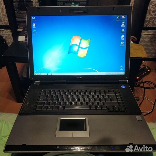 Ноутбук asus A7J