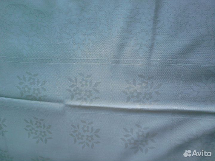 Новое постельное бельё, скатерть, шторки