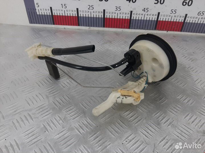 Датчик уровня топлива BMW 3 E46 2003 16116768788