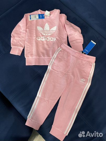 Спортивный костюм adidas для девочек