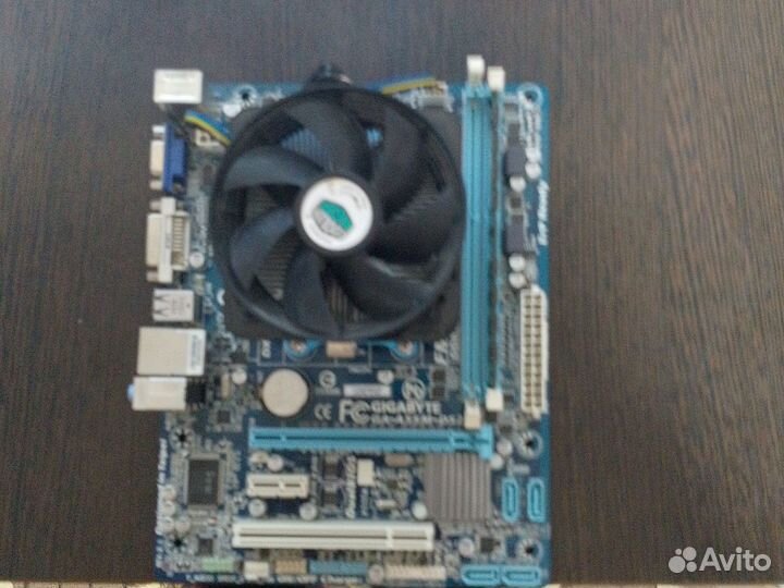 Материнская плата с процессором