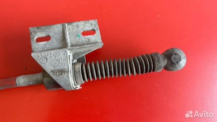 Трос кулисы АКПП Audi A6 C6 AUK 3.2 2008