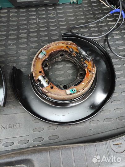 Кожух защитный тормоза задний