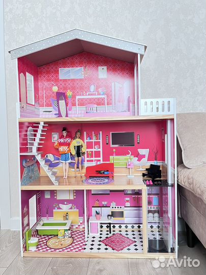 Домик кукольный