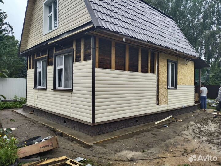 Бригада строителей