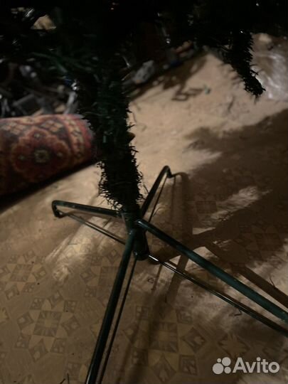 Елка искусственная 210 бу