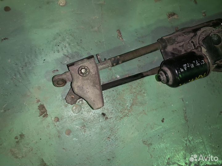 Трапеция дворников Toyota Rav 4 2000-2005г