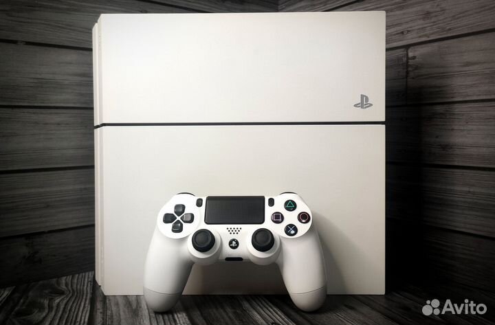 Sony Playstation 4 FAT CUH-1216 + PS Plus