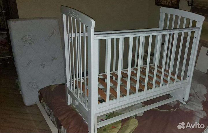 Детская кроватка