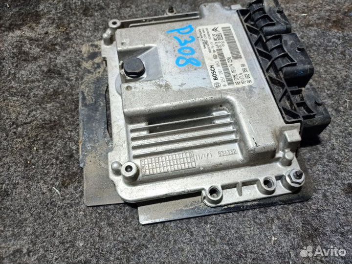 Блок управления двс Peugeot 308 4A/C EP6