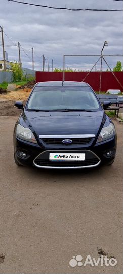 Ford Focus 2.0 AT, 2010, битый, 180 000 км